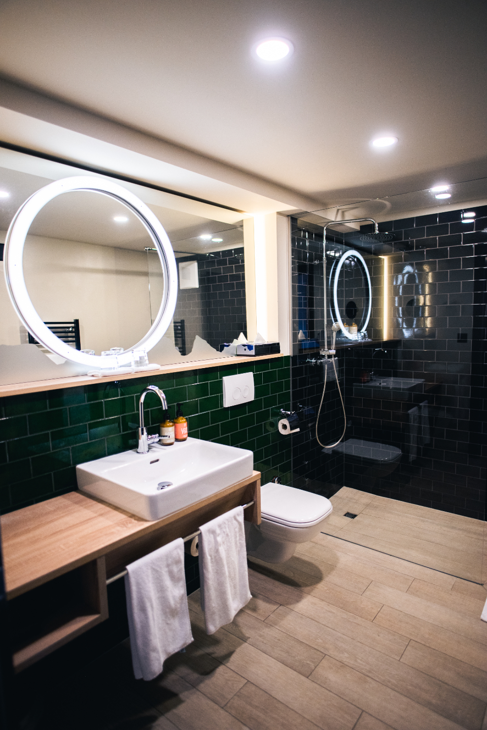 Modern Bathroom